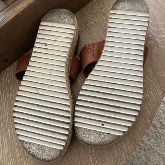 Steve Madden Tan Espadrille Platform Shoes - Picture 3 of 5